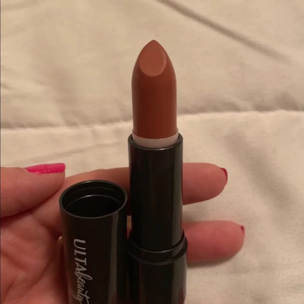 Makeup bundle - Picture 6 of 7